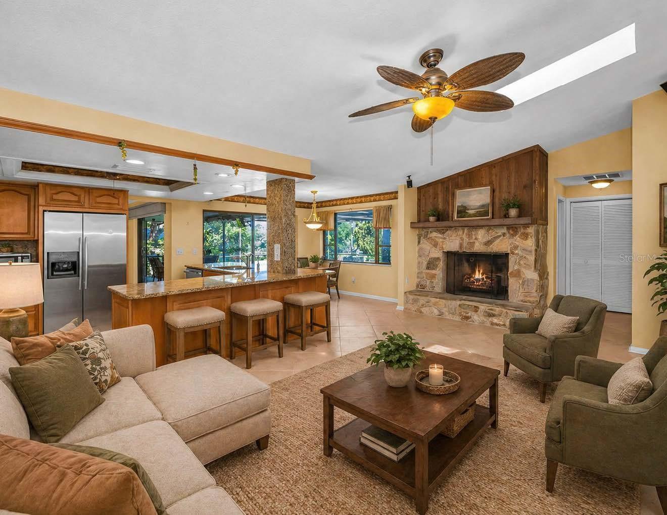 Listing photo id 24 for 760 Village Way