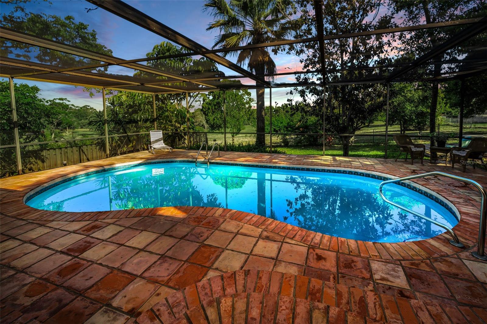 Listing photo id 36 for 760 Village Way