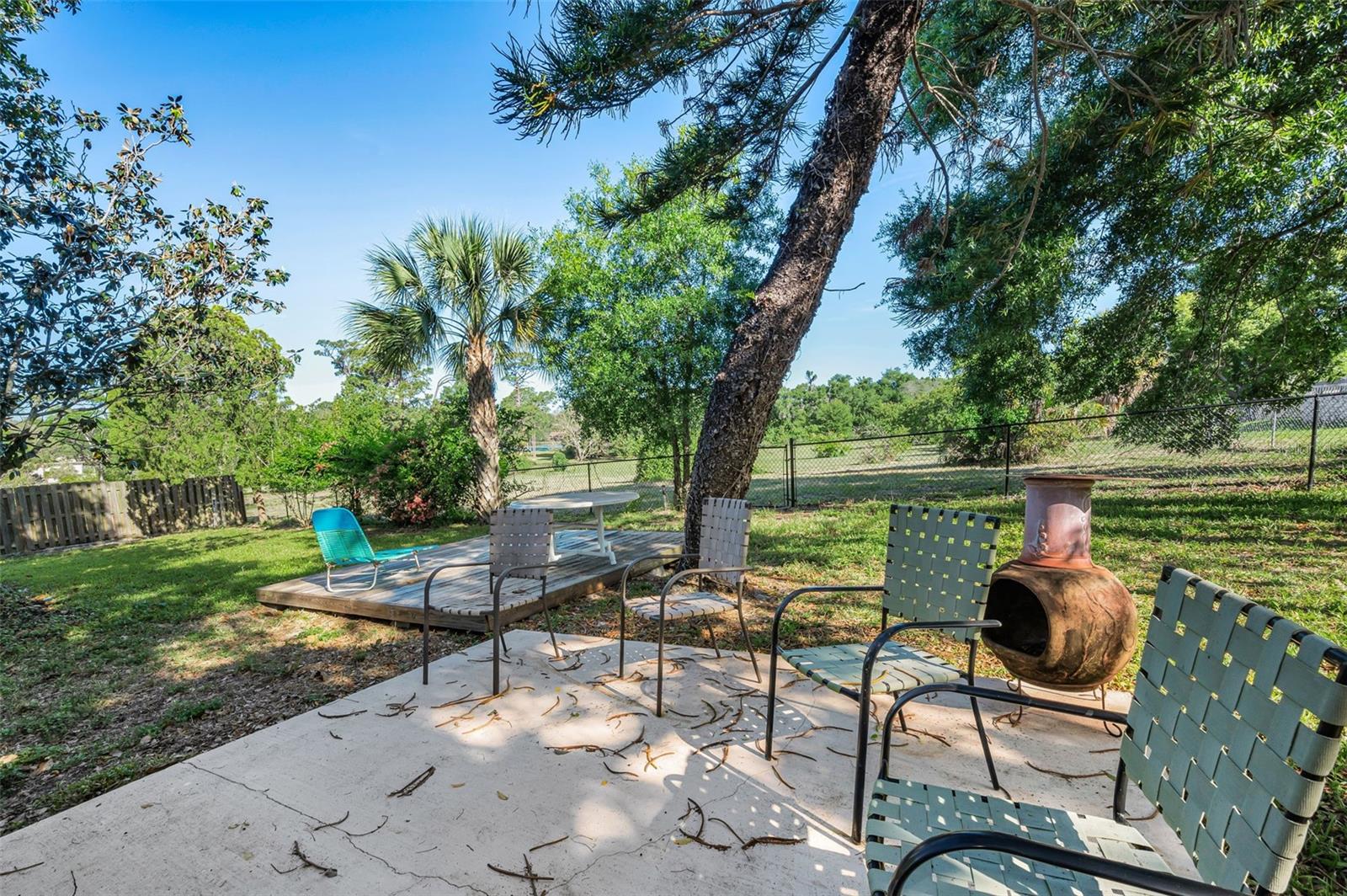 Listing photo id 42 for 760 Village Way