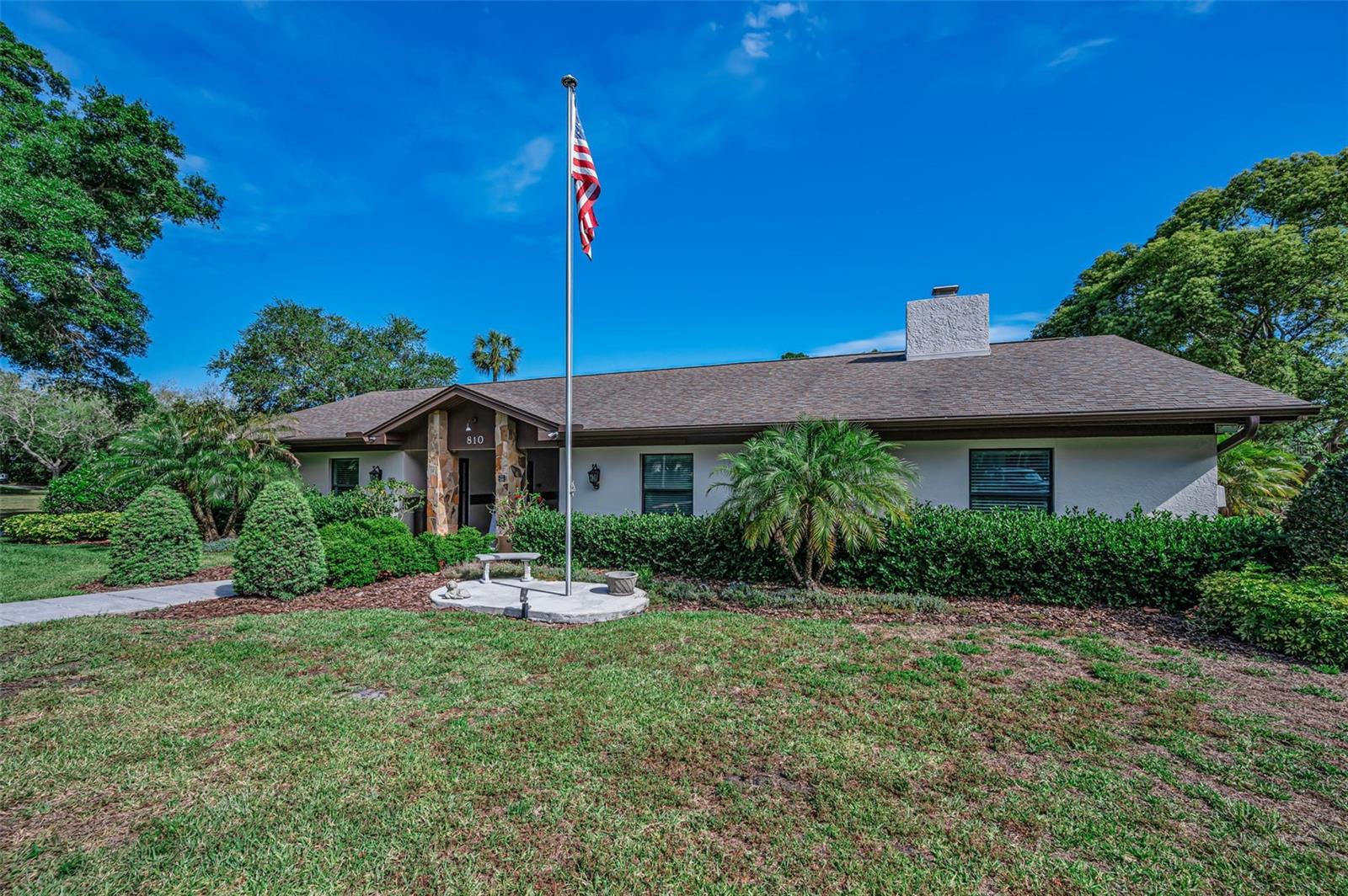 Listing photo id 63 for 760 Village Way