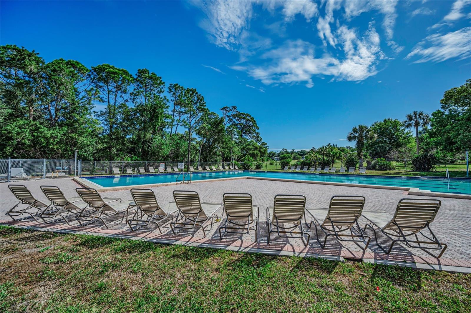 Listing photo id 65 for 760 Village Way