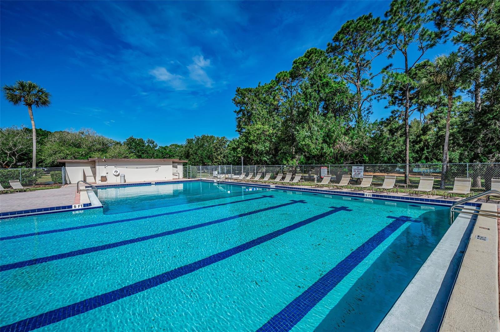 Listing photo id 67 for 760 Village Way