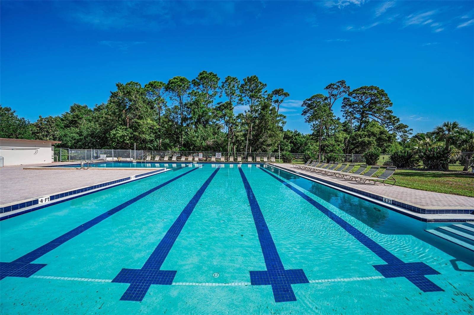 Listing photo id 72 for 760 Village Way