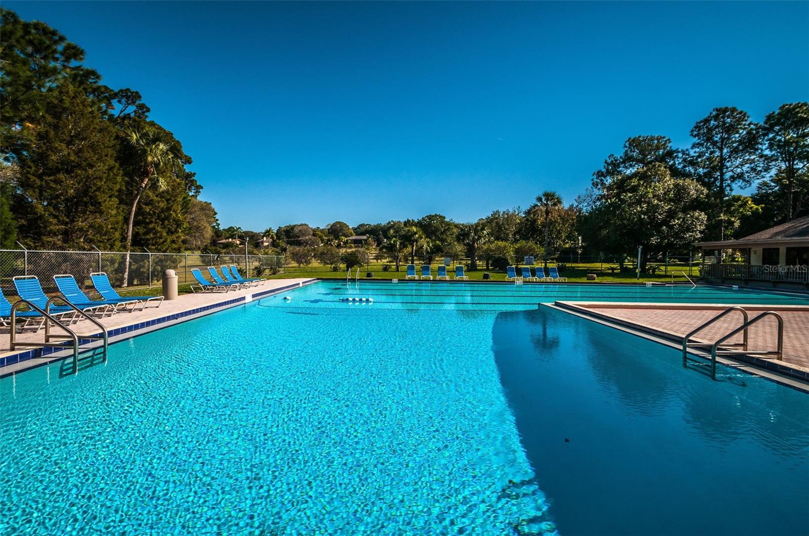 Listing photo id 81 for 760 Village Way