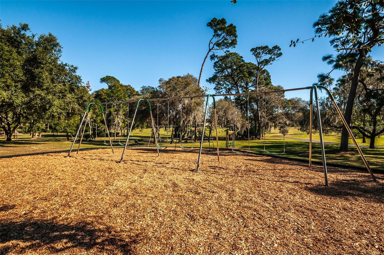 Listing photo id 92 for 760 Village Way