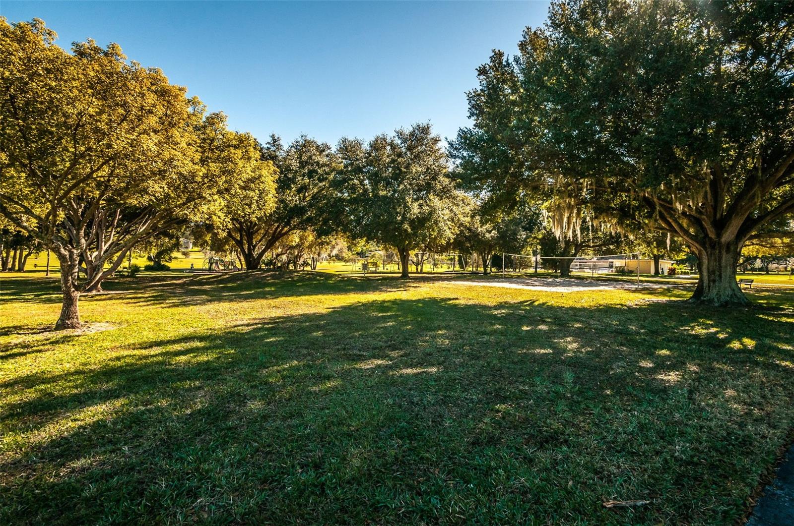 Listing photo id 95 for 760 Village Way