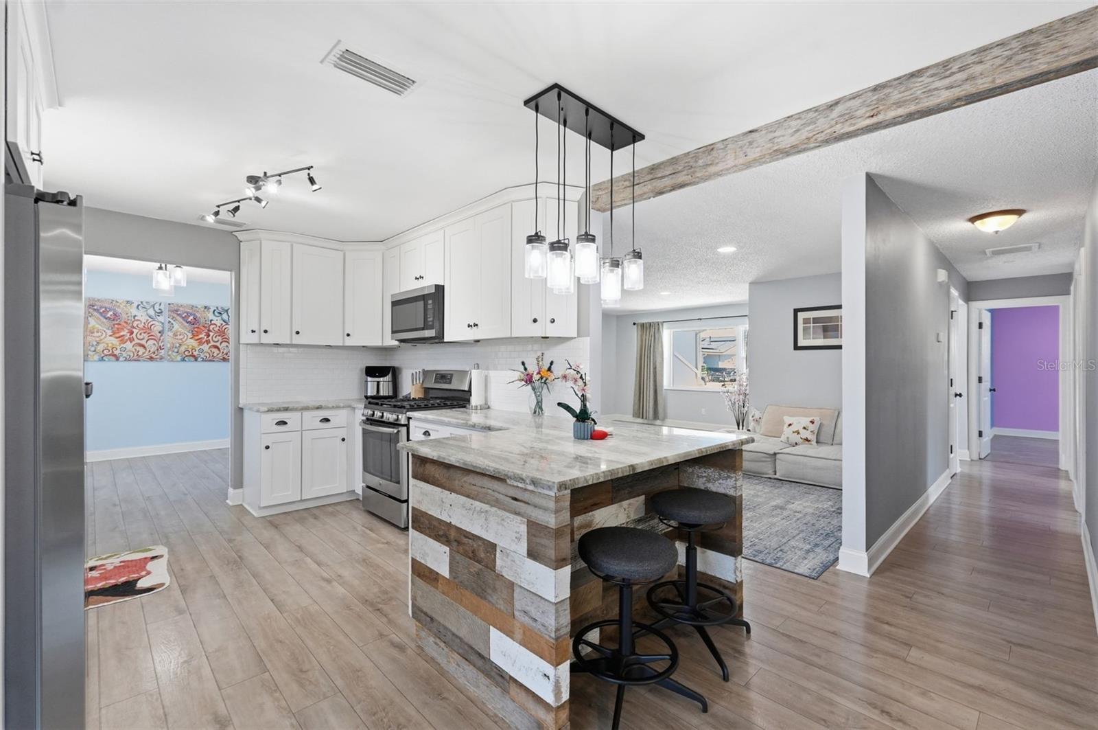 Image 17 of 49 For 9276 79th Avenue