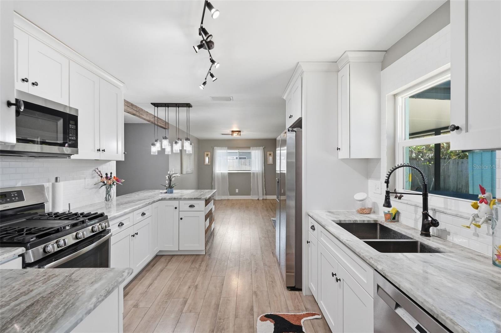 Image 22 of 49 For 9276 79th Avenue