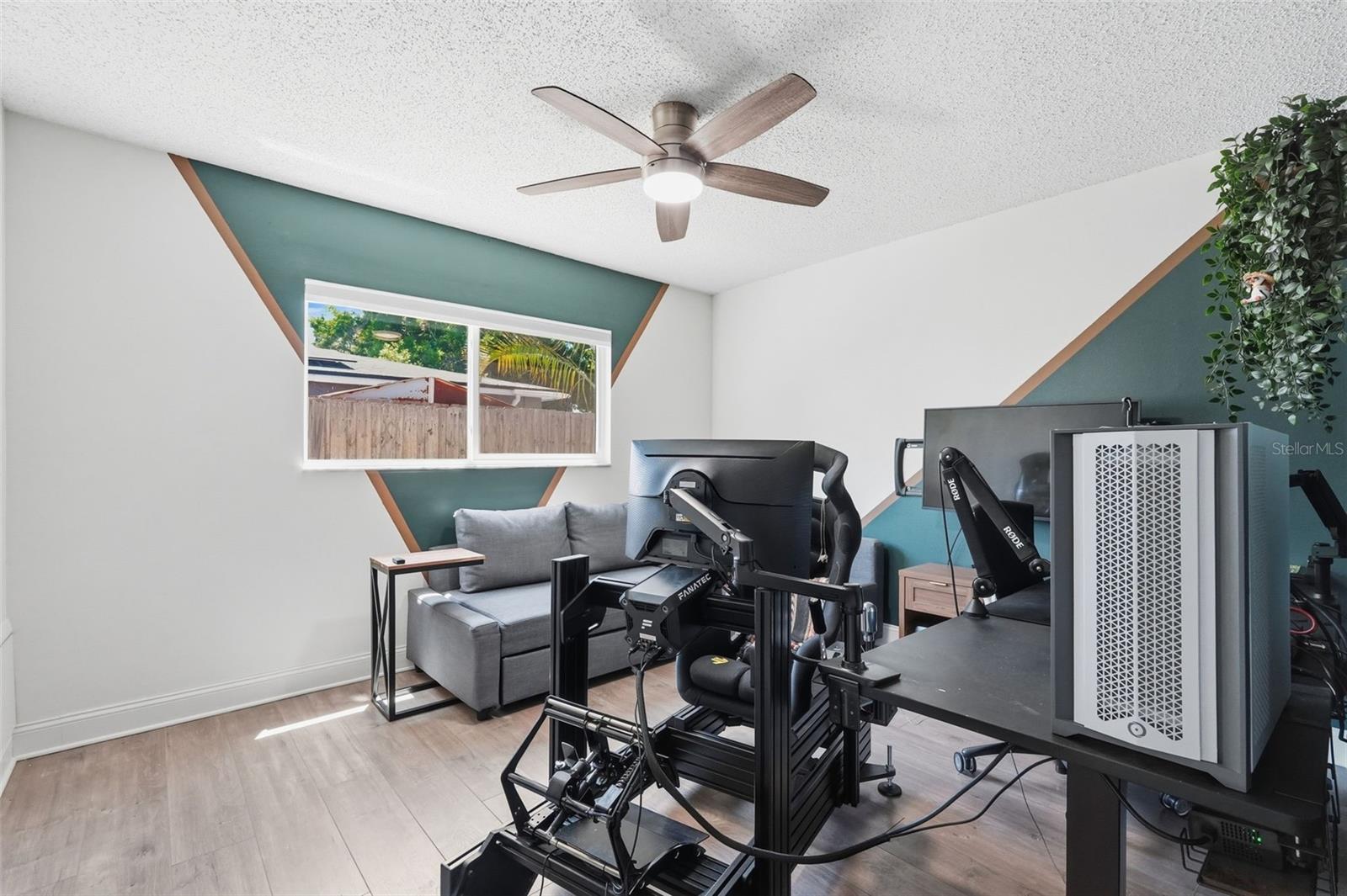 Image 34 of 49 For 9276 79th Avenue