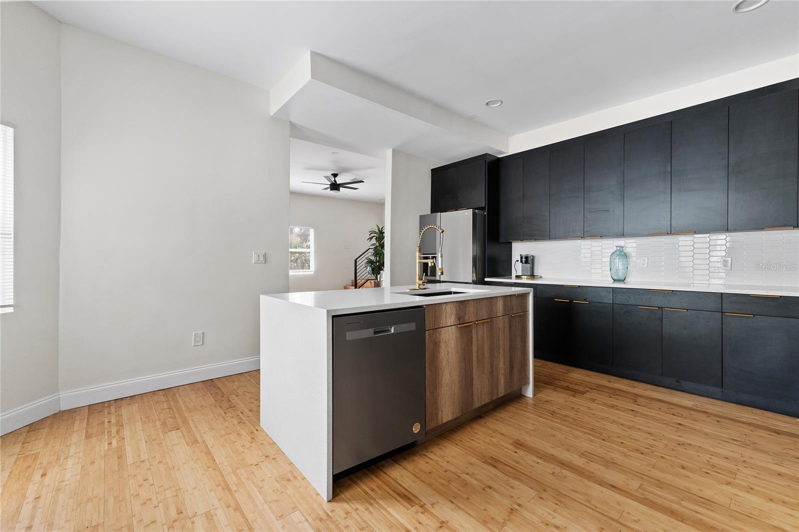 Image 10 of 43 For 680 25th Avenue S