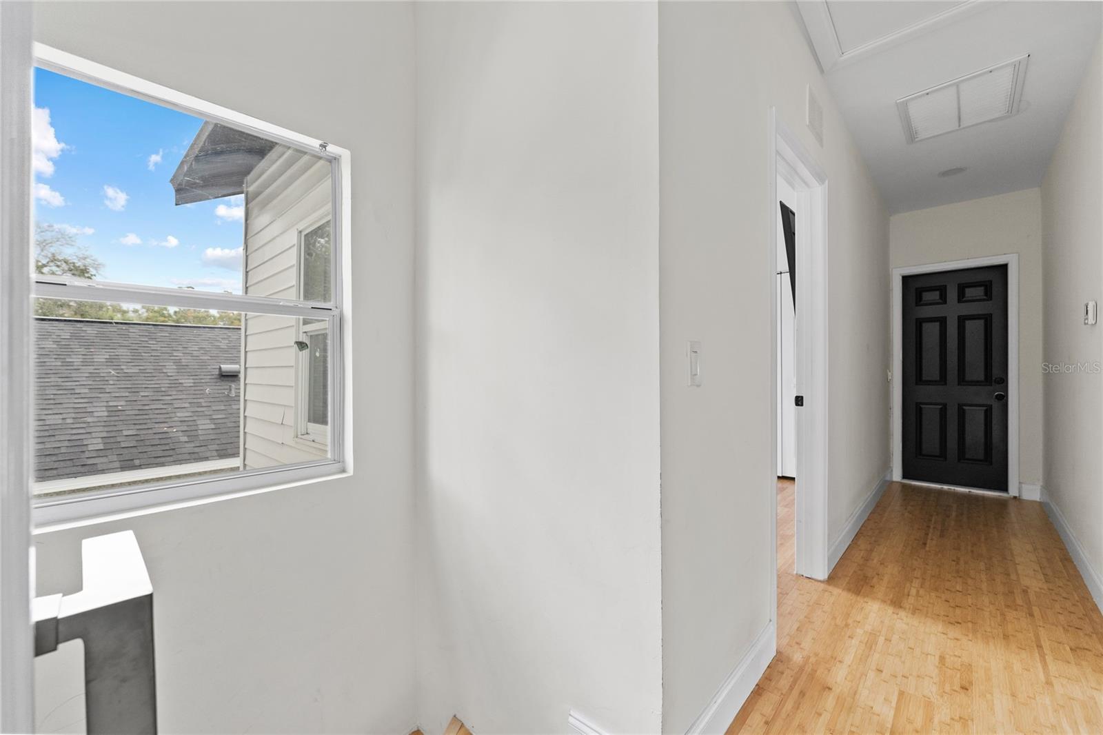 Image 18 of 43 For 680 25th Avenue S