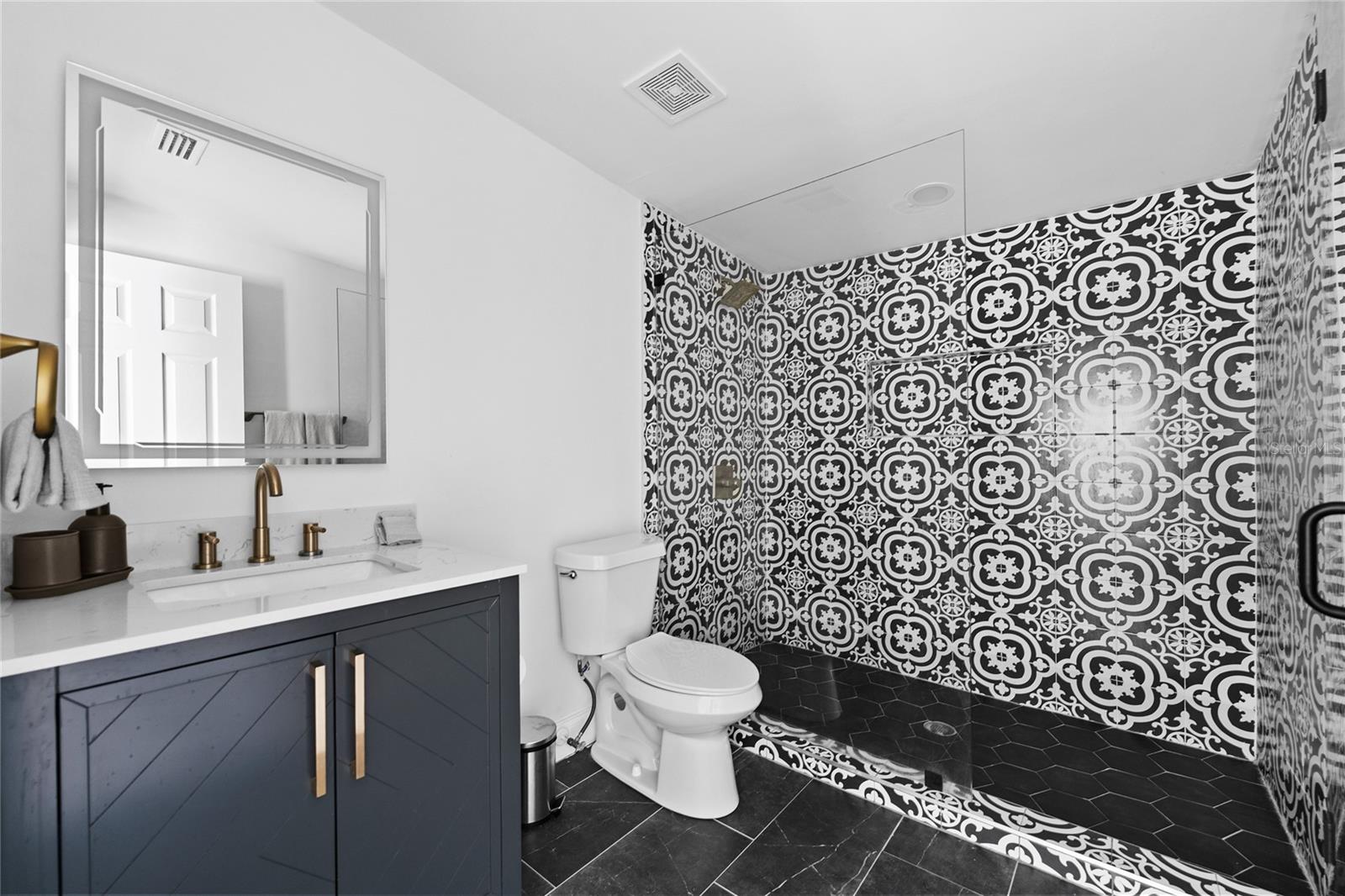 Image 22 of 43 For 680 25th Avenue S