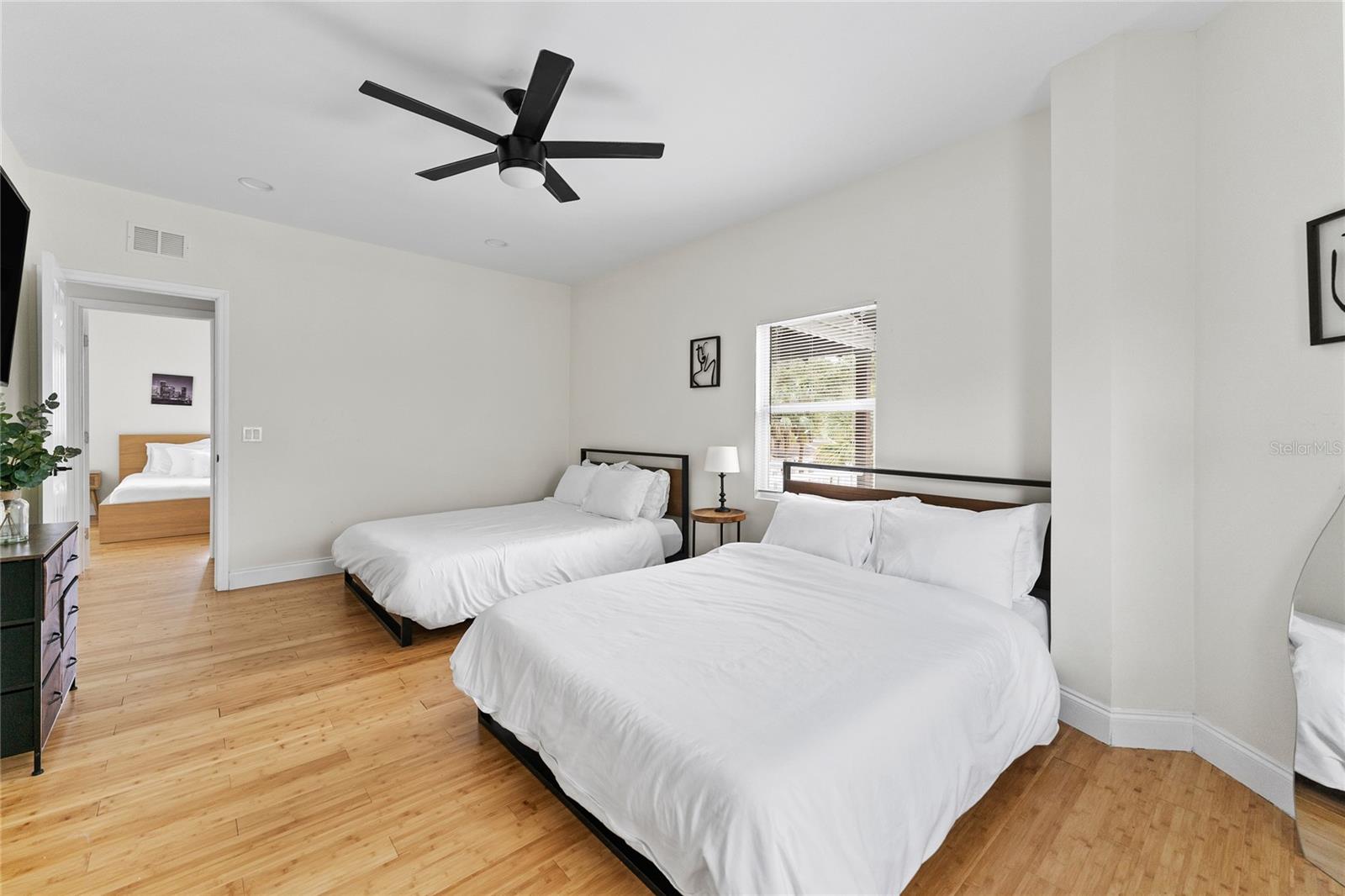 Image 29 of 43 For 680 25th Avenue S