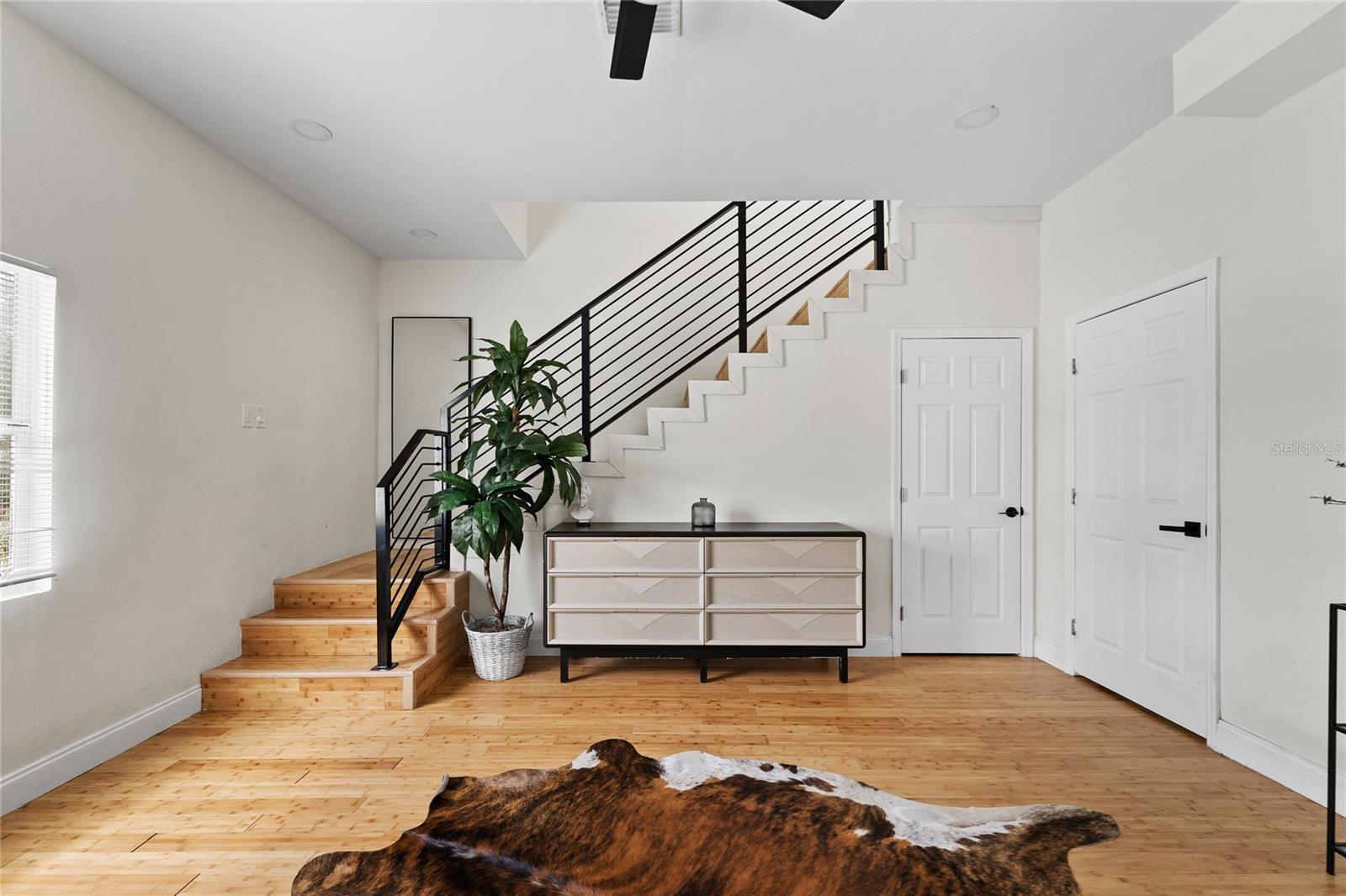 Image 5 of 43 For 680 25th Avenue S