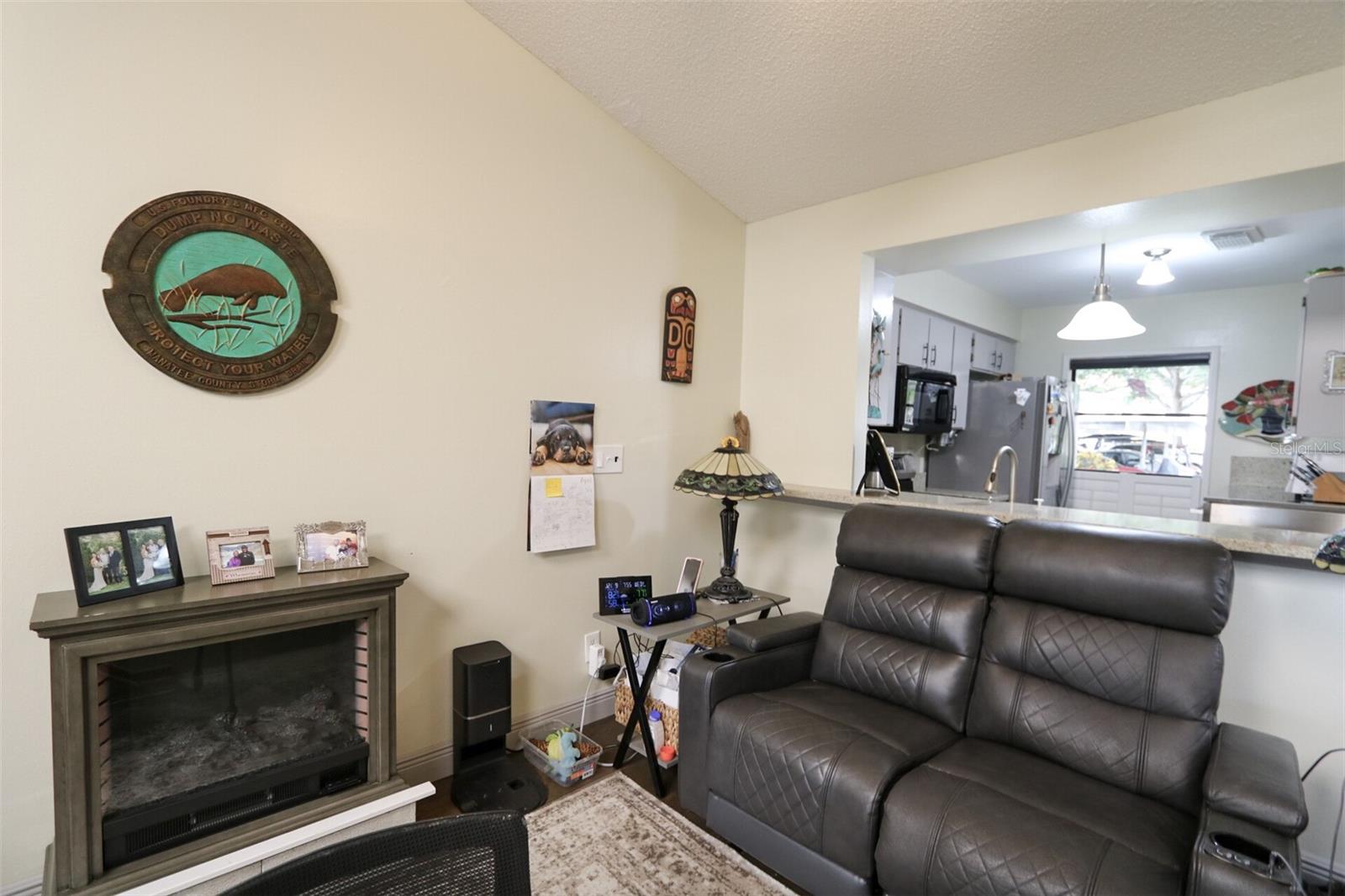 Image 10 of 26 For 323 Knottwood Court 1