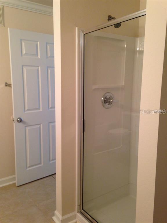 Image 13 of 17 For 18147 Sterling Gate Circle 18147