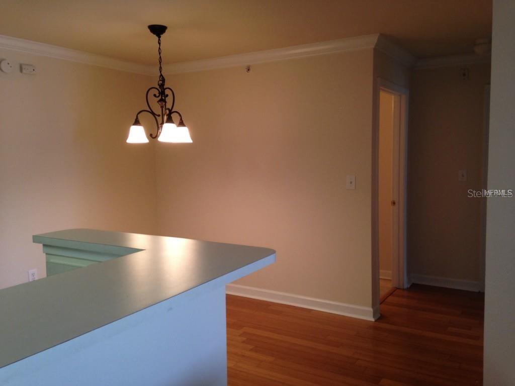 Image 3 of 17 For 18147 Sterling Gate Circle 18147