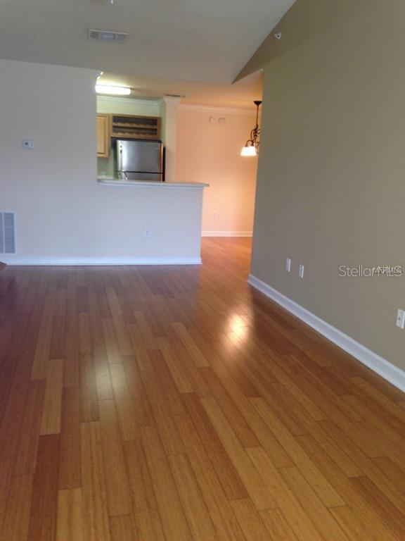 Image 8 of 17 For 18147 Sterling Gate Circle 18147