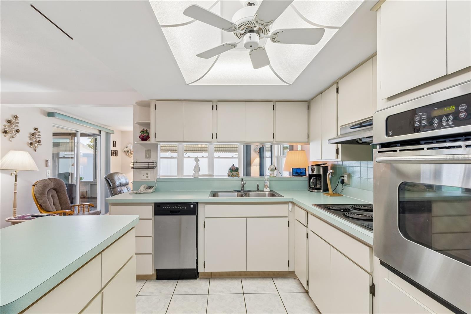 Image 11 of 43 For 5810 Friedly Avenue