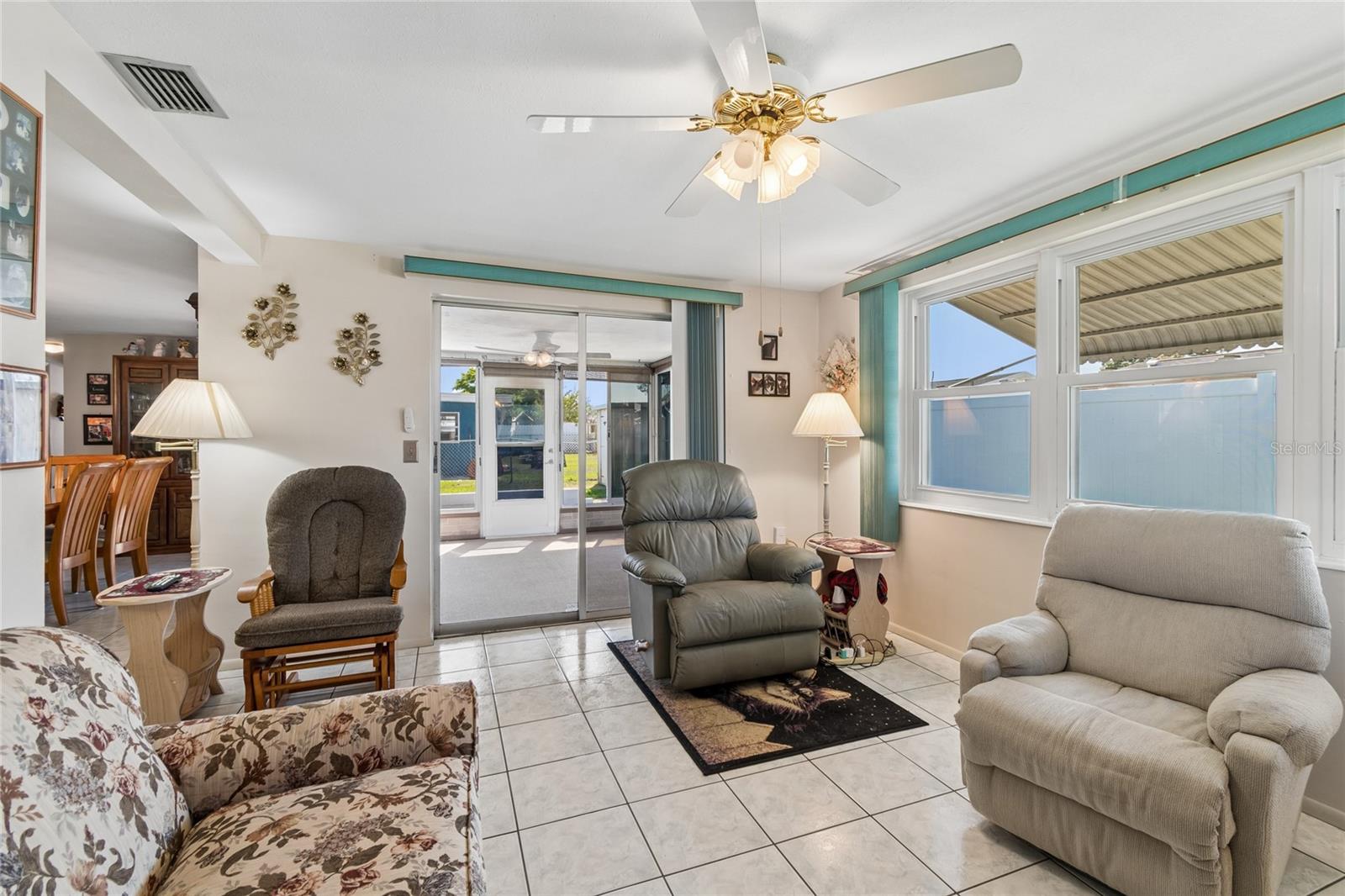 Image 18 of 43 For 5810 Friedly Avenue