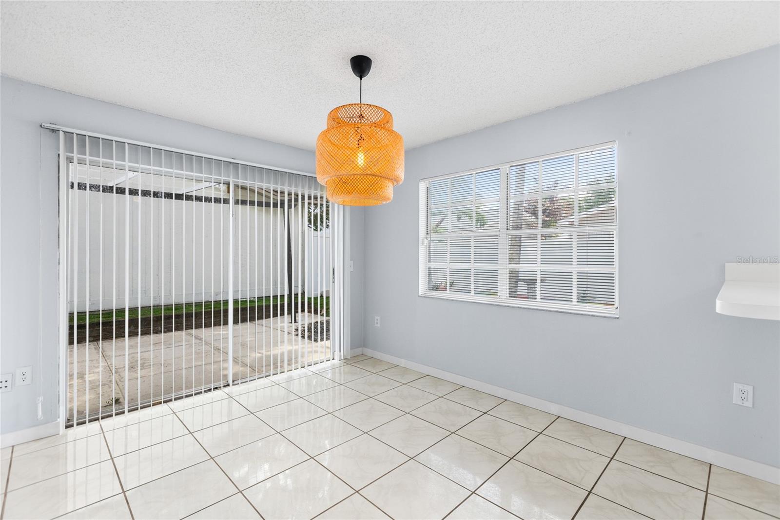 Image 10 of 37 For 7608 Willow Park Drive