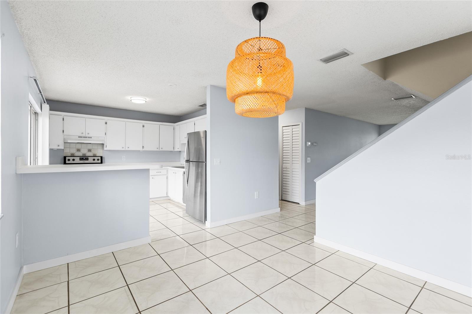 Image 11 of 37 For 7608 Willow Park Drive