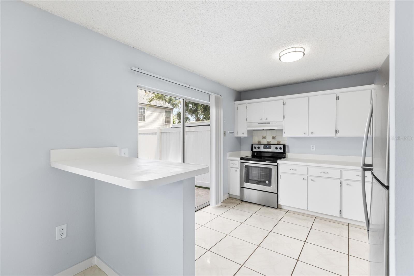 Image 12 of 37 For 7608 Willow Park Drive