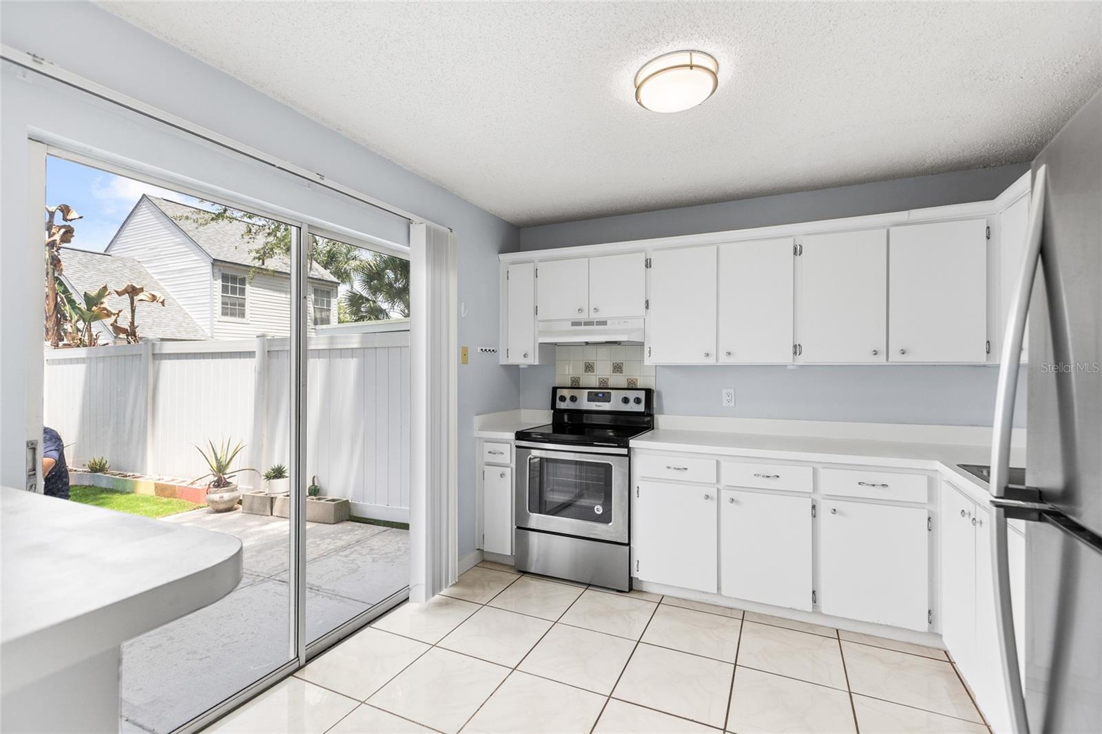 Image 13 of 37 For 7608 Willow Park Drive