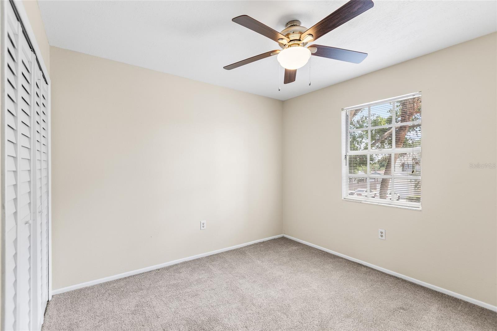 Image 24 of 37 For 7608 Willow Park Drive