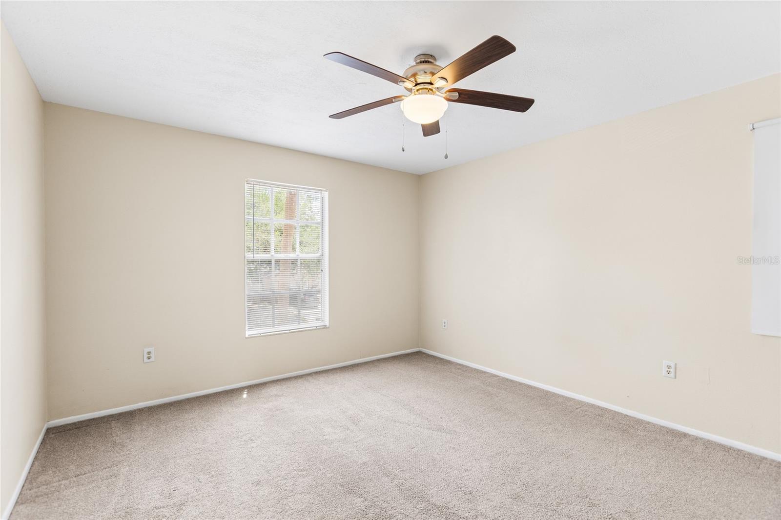 Image 26 of 37 For 7608 Willow Park Drive