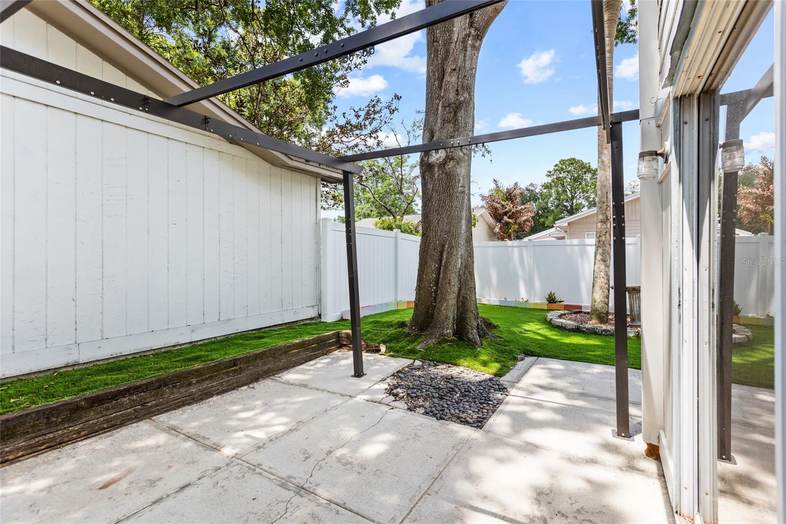 Image 32 of 37 For 7608 Willow Park Drive