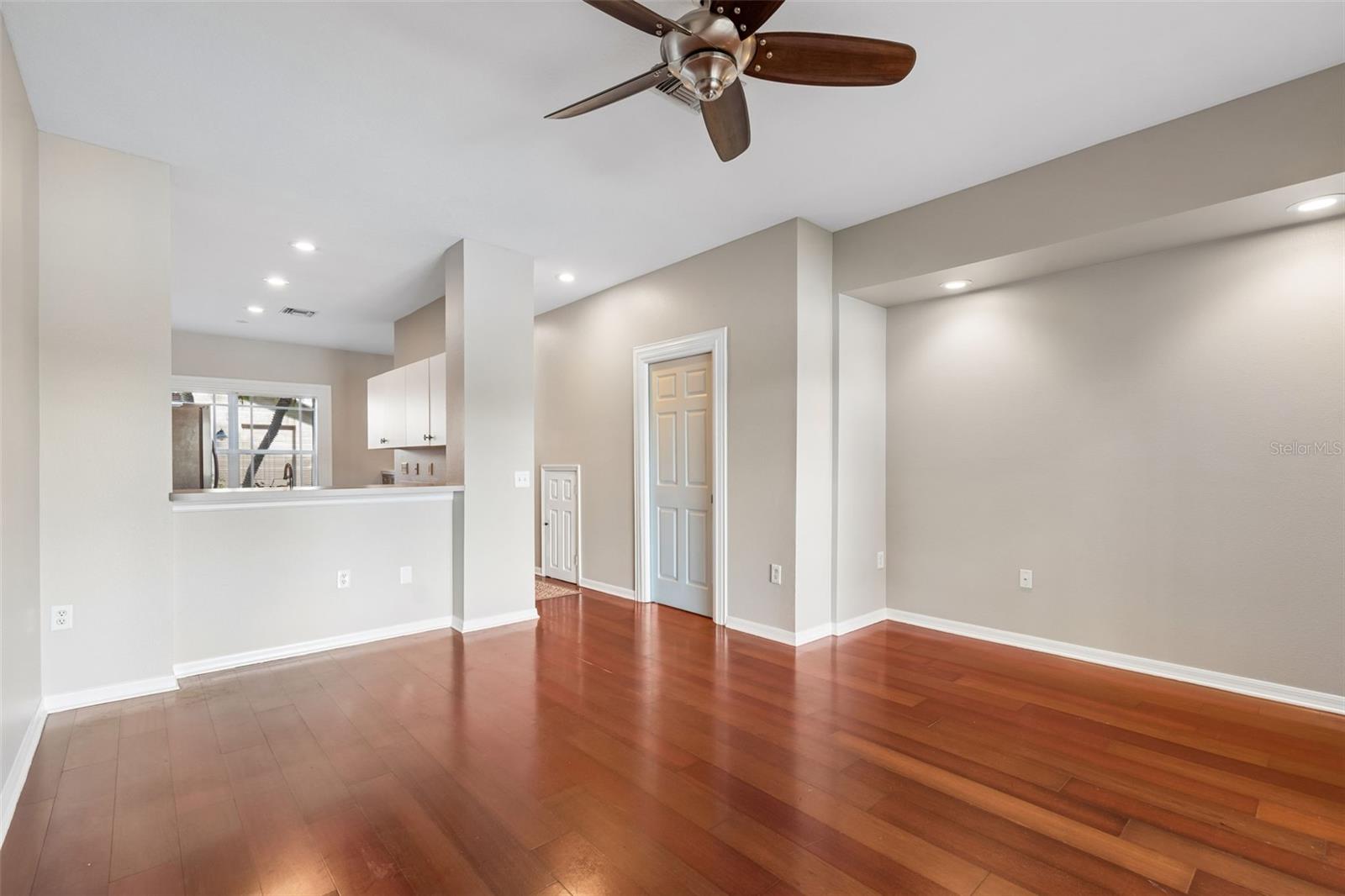 Image 14 of 64 For 18529 Pebble Lake Court