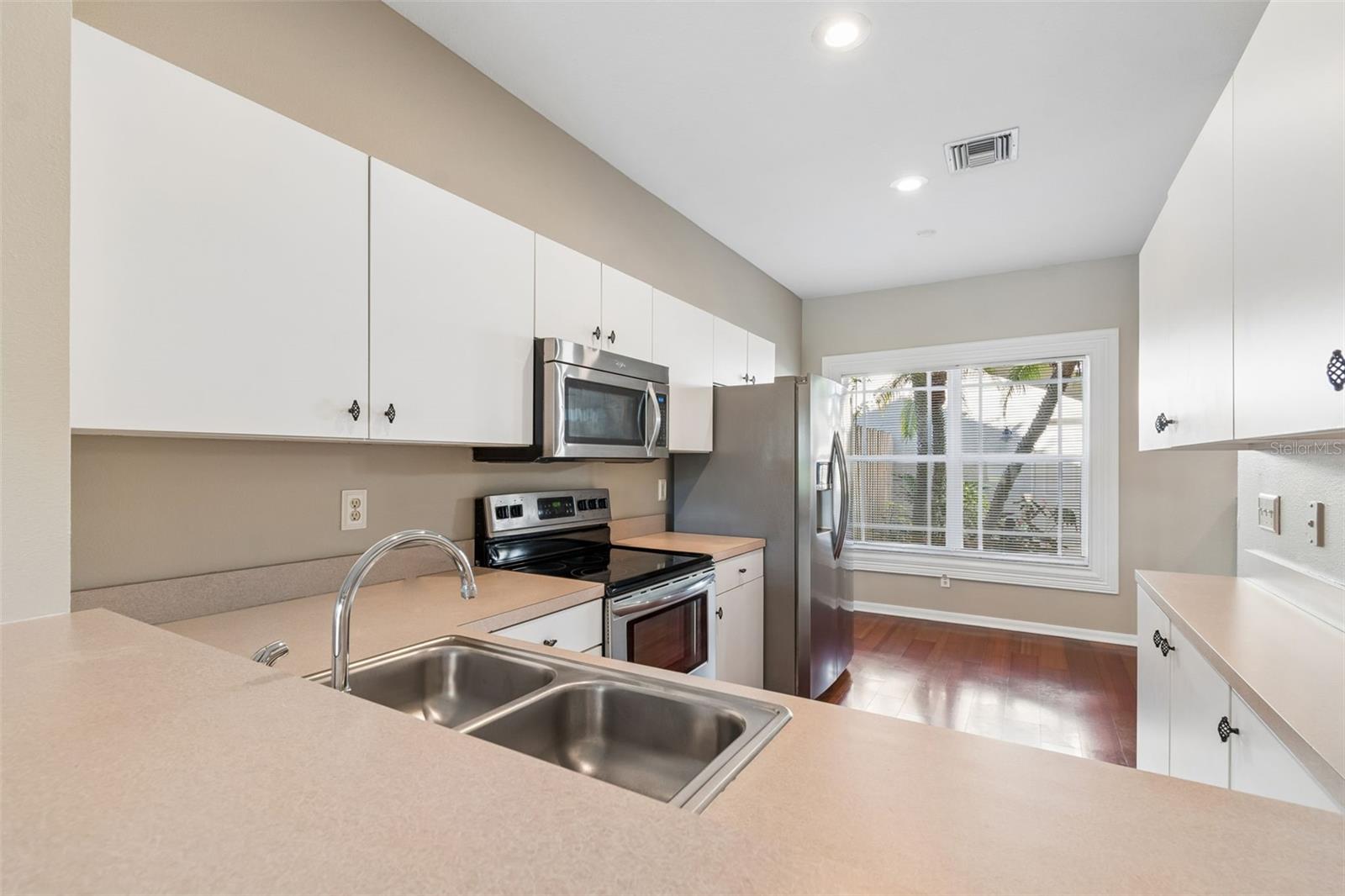 Image 9 of 64 For 18529 Pebble Lake Court