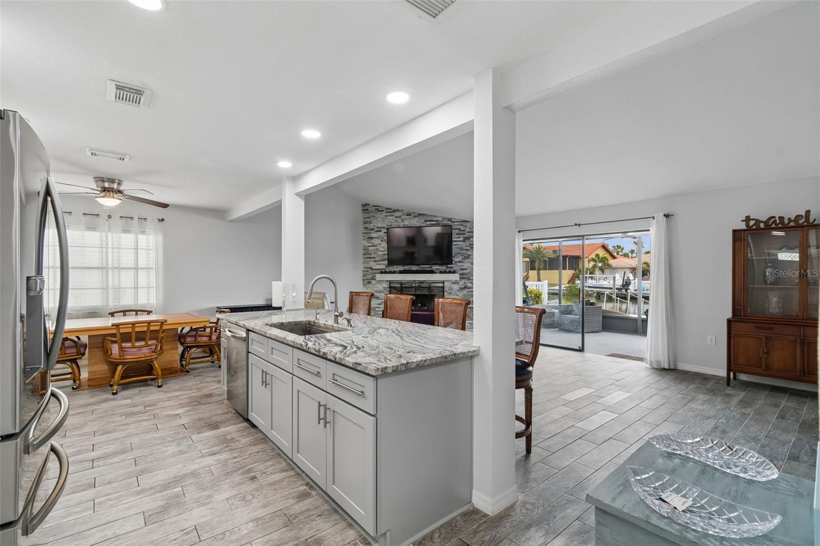 Image 5 of 50 For 5440 Leahy Lane