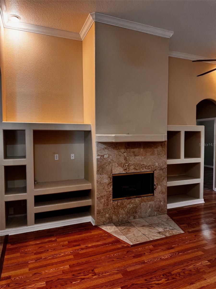 Image 24 of 49 For 14996 Hidden Oaks Circle