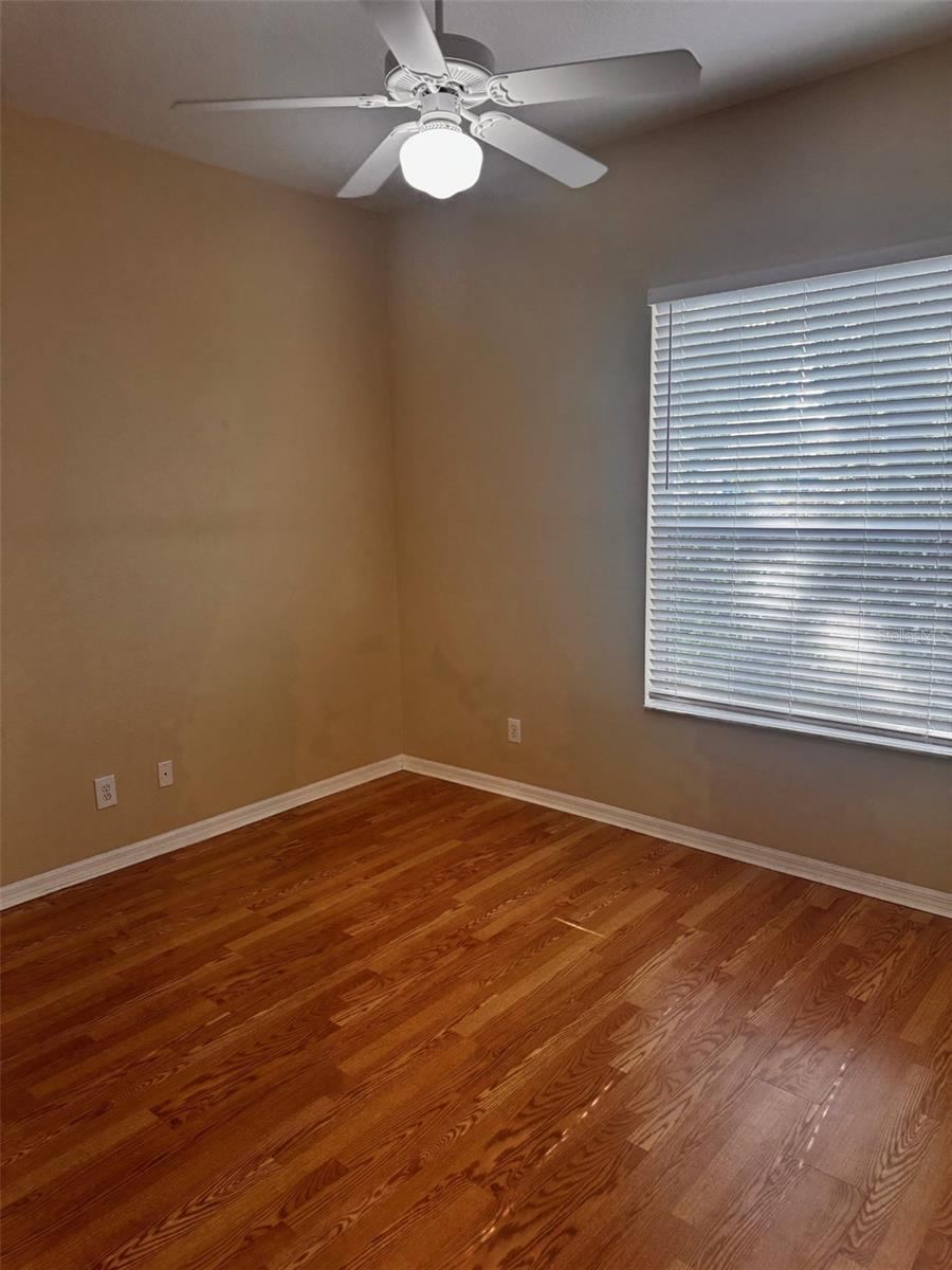 Image 30 of 49 For 14996 Hidden Oaks Circle