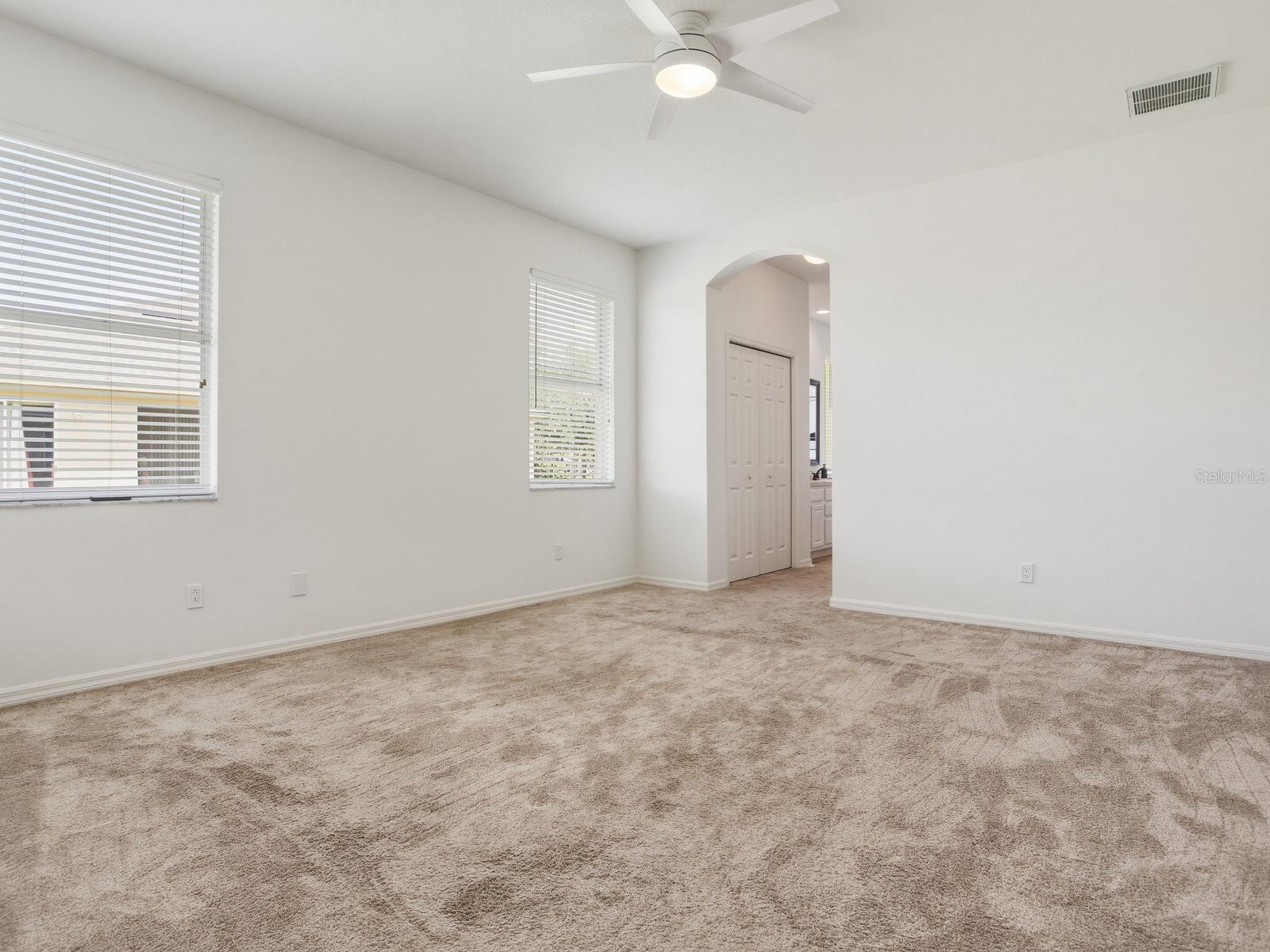 Image 23 of 45 For 18220 Stillwell Lane