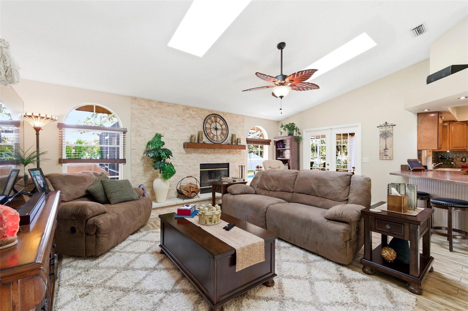 Image 22 of 52 For 5226 Saltamonte Drive