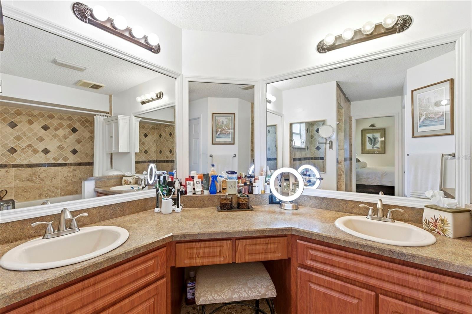 Image 26 of 52 For 5226 Saltamonte Drive