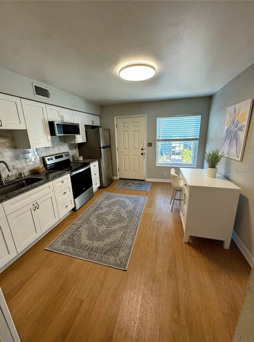 Image 11 of 32 For 4201 La Dega Court
