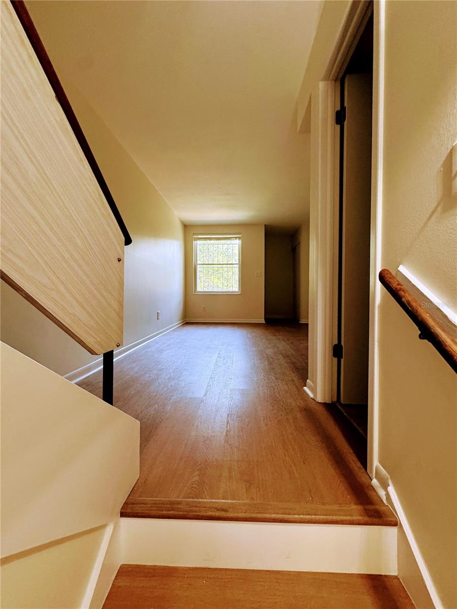 Image 4 of 32 For 4201 La Dega Court