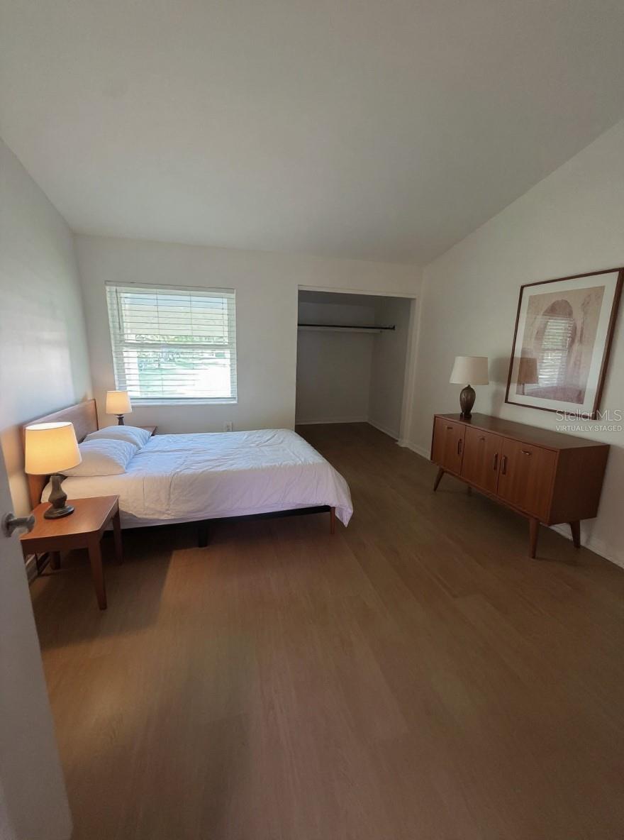 Image 7 of 32 For 4201 La Dega Court