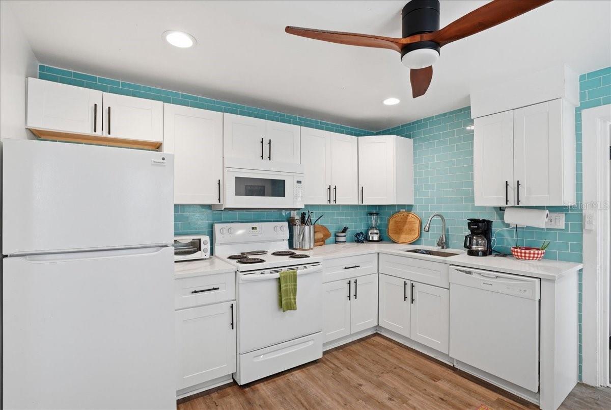 Image 4 of 90 For 130 86th Terrace