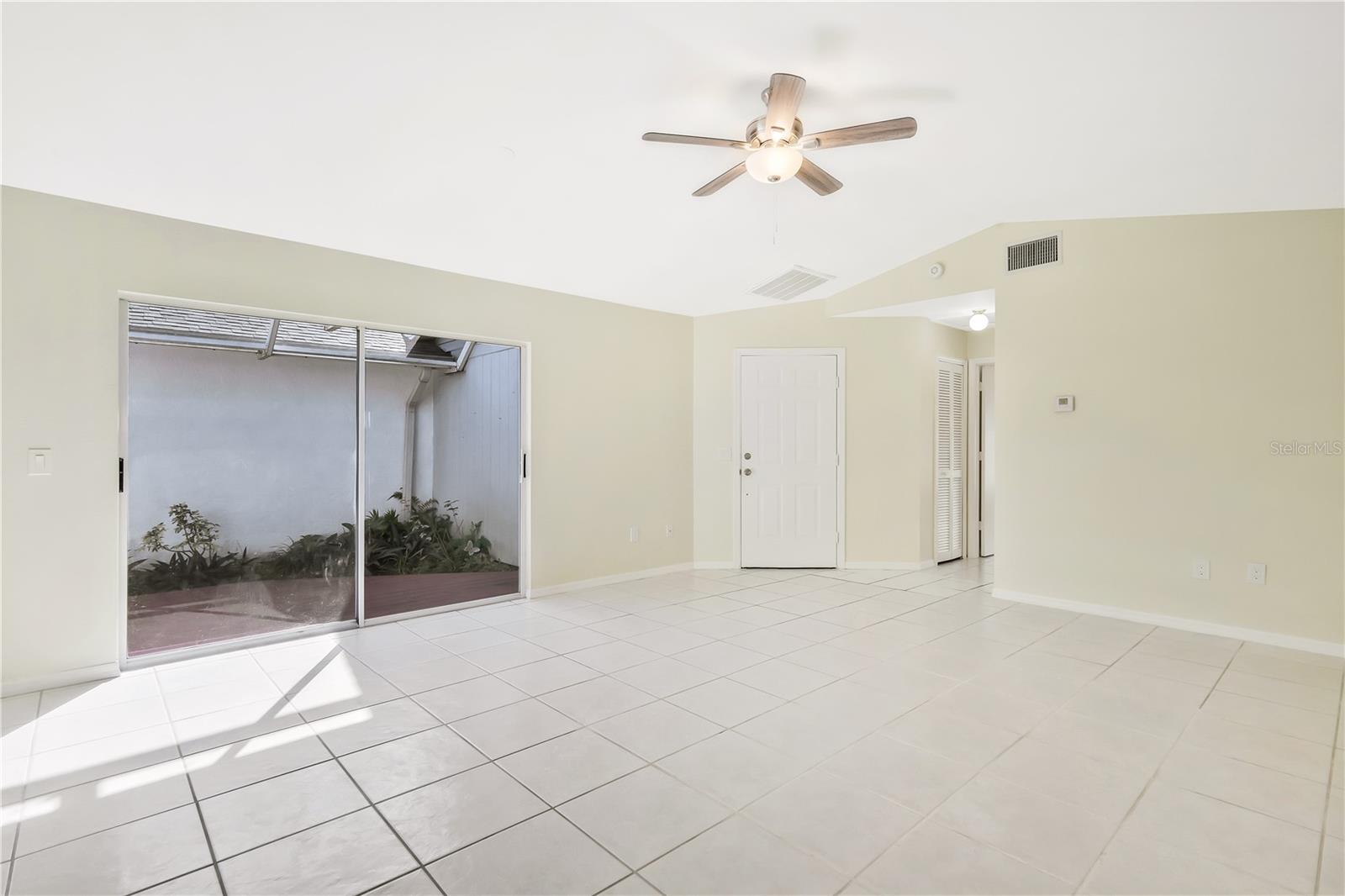 Image 5 of 24 For 13745 Downing Lane S-2