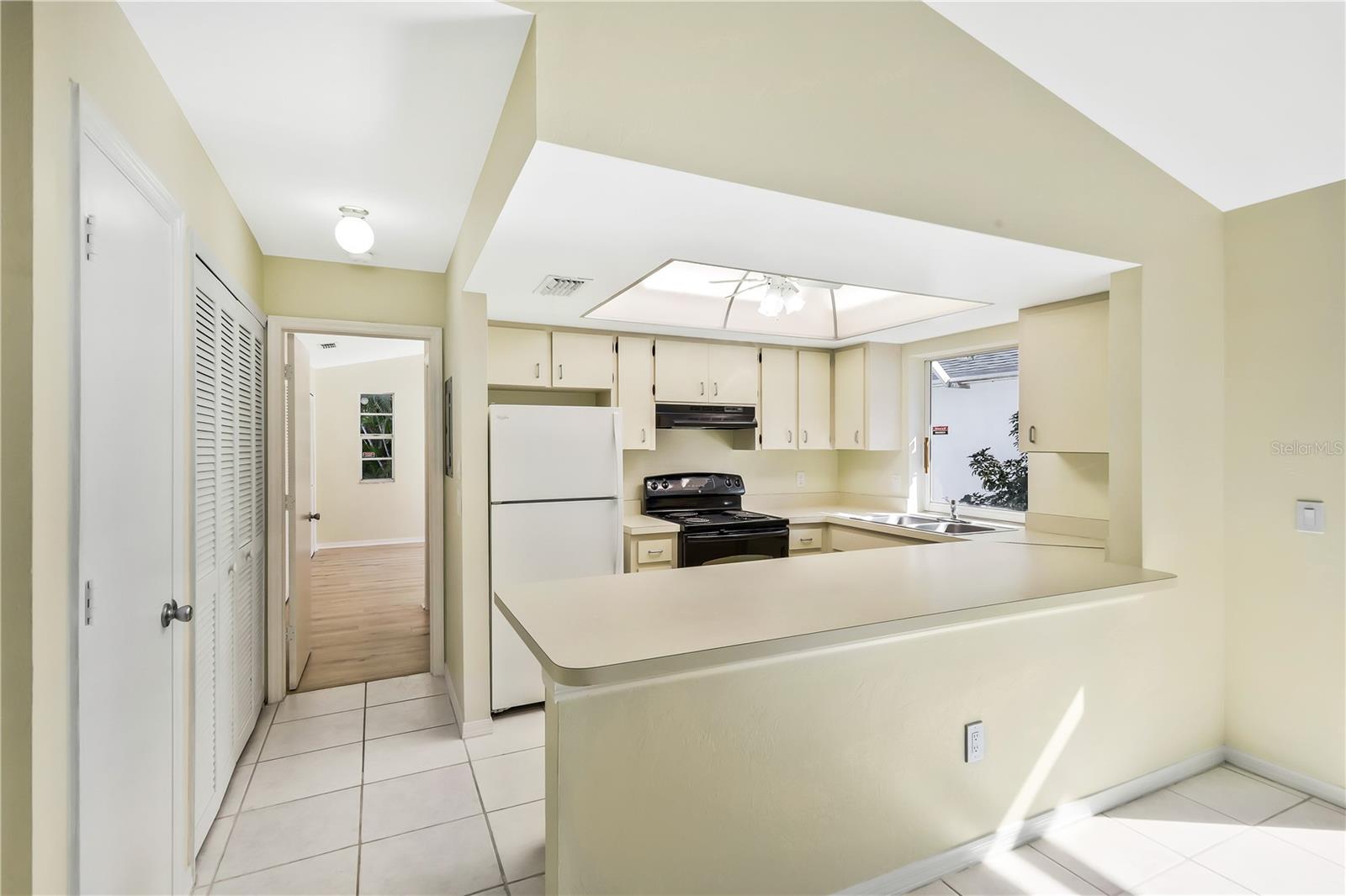 Image 6 of 24 For 13745 Downing Lane S-2