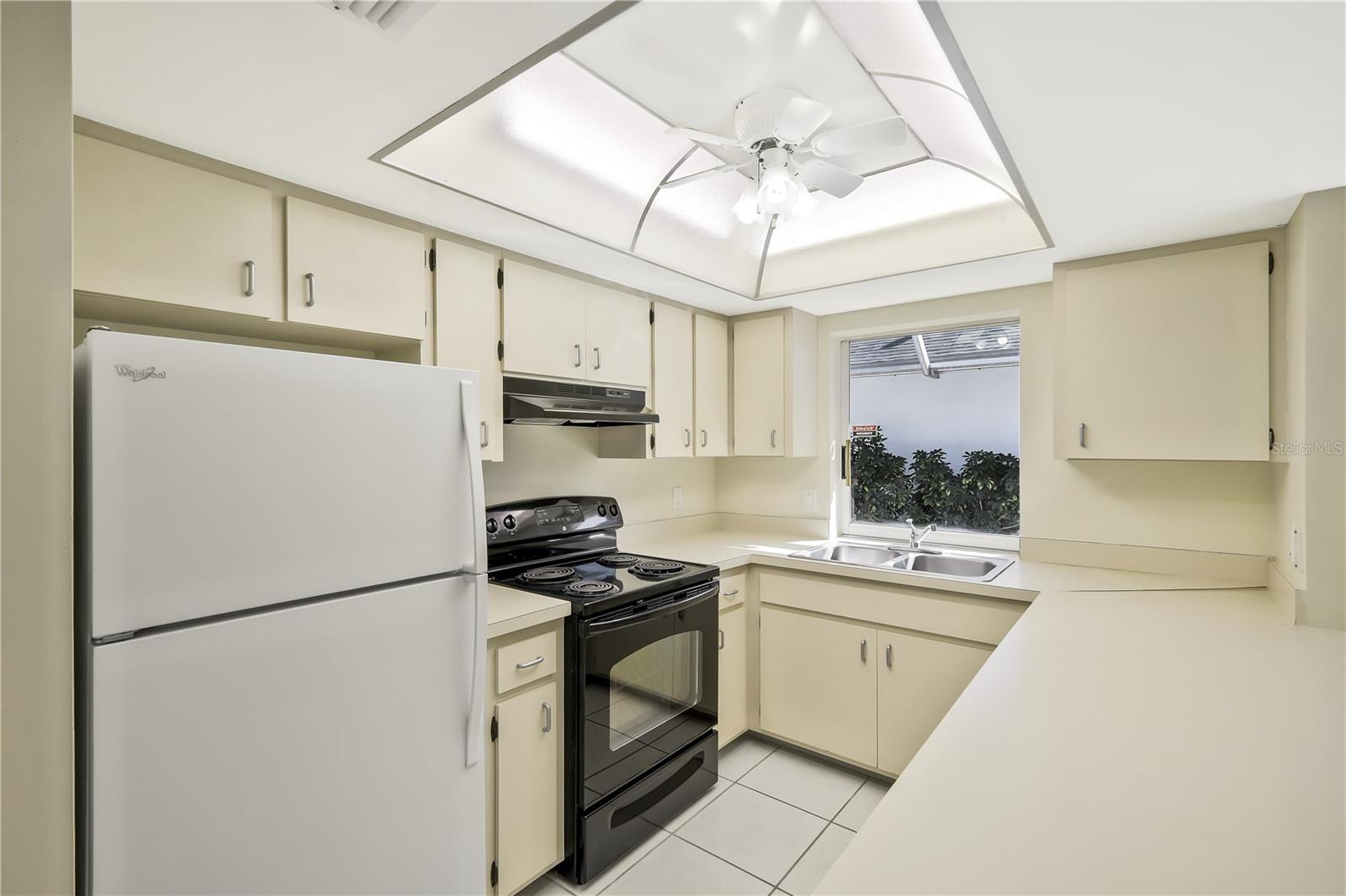 Image 7 of 24 For 13745 Downing Lane S-2