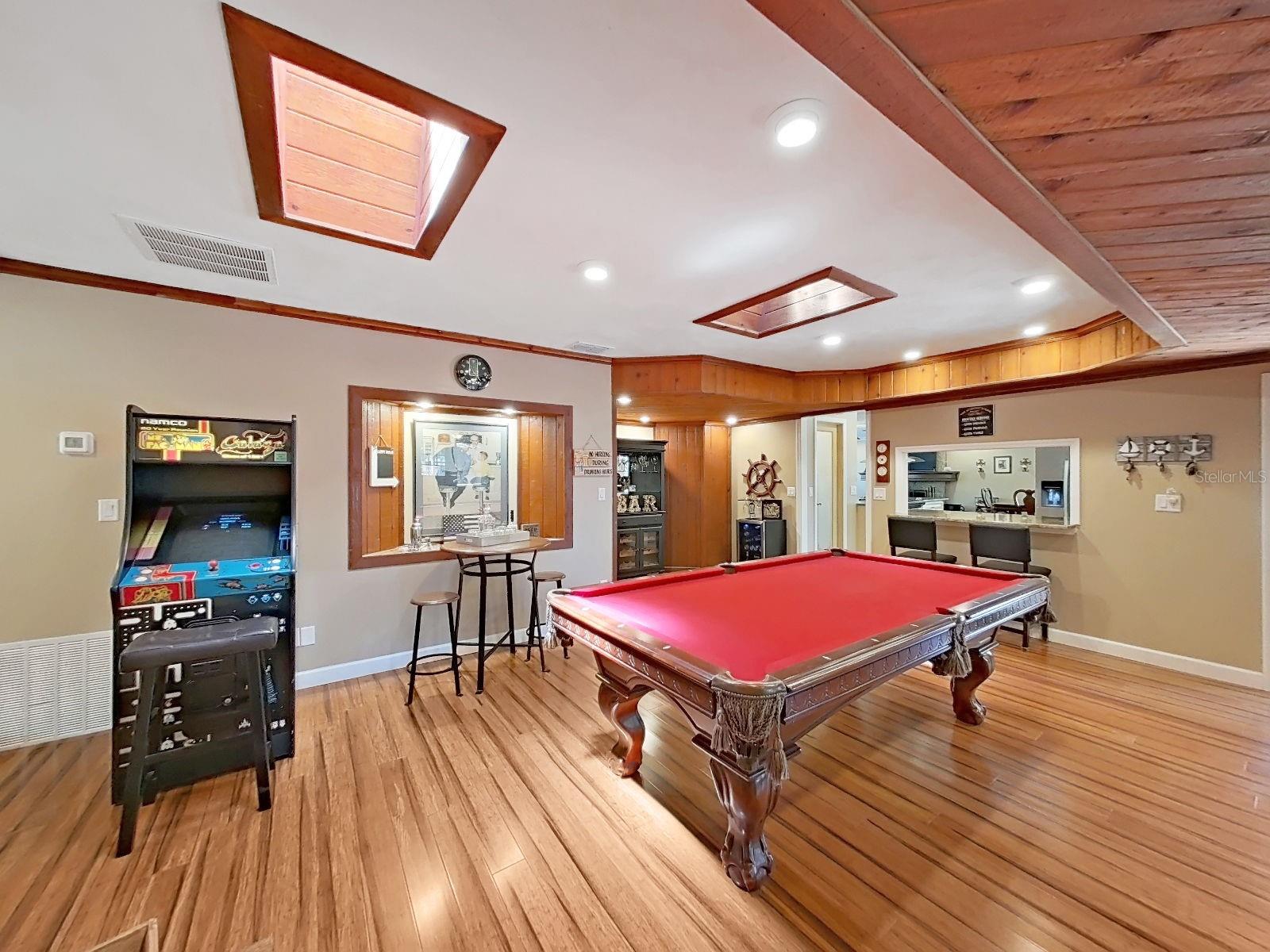 Listing photo id 23 for 18835 Tracer Drive