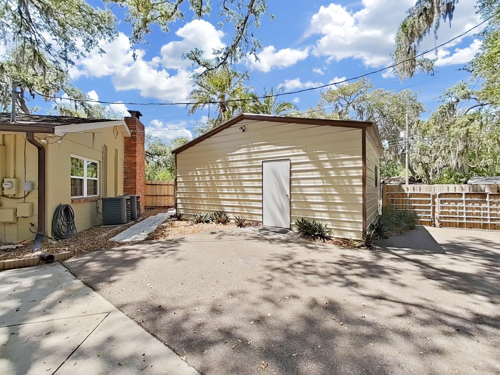 Listing photo id 60 for 18835 Tracer Drive