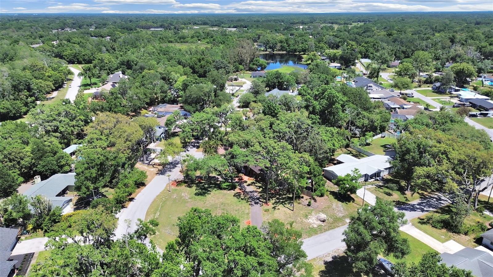 Listing photo id 64 for 18835 Tracer Drive