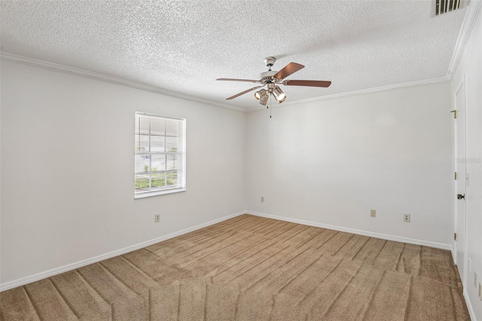 Image 11 of 49 For 6704 Hickorywood Lane